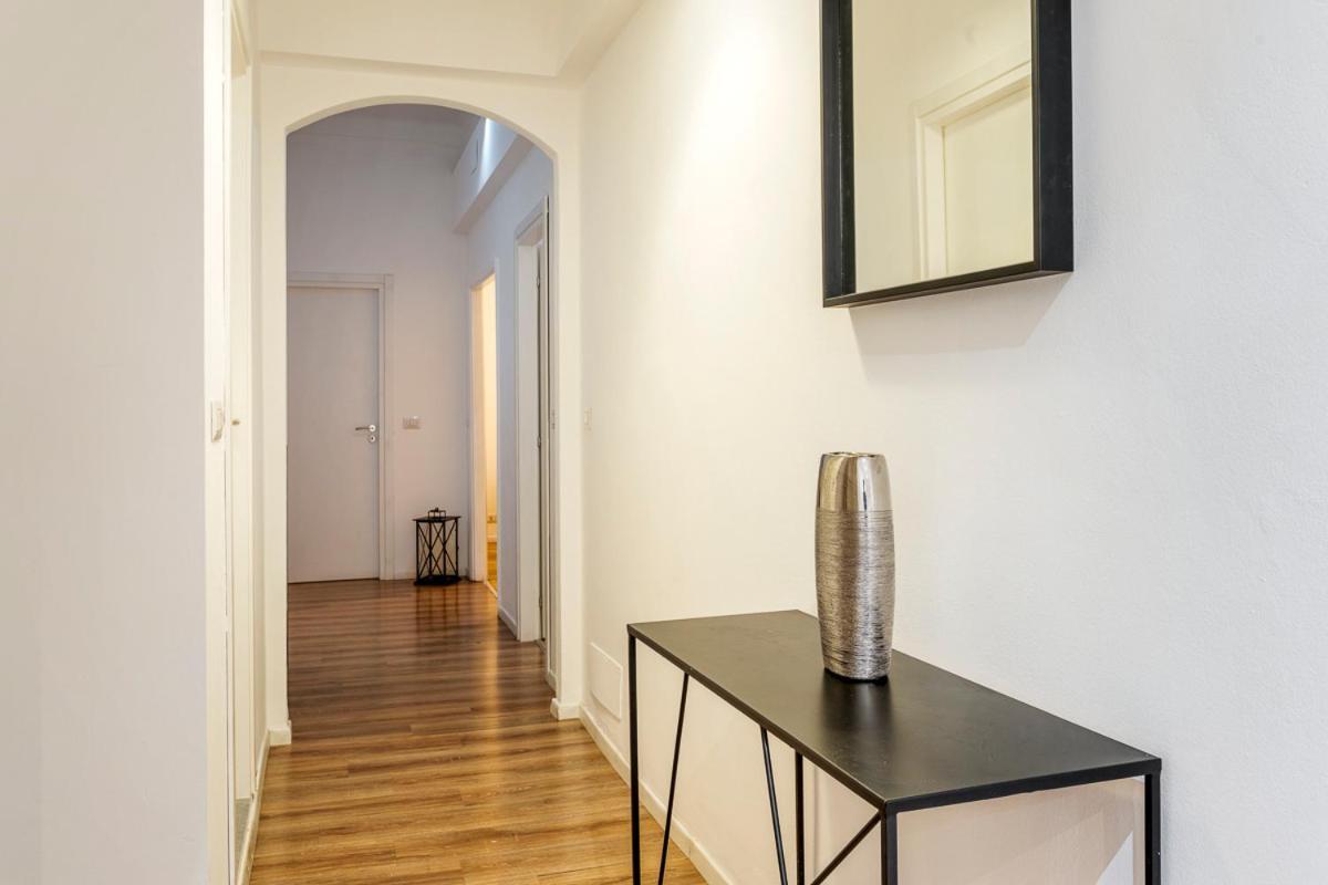 Luxury 4 Bedrooms Close To Duomo Milaan